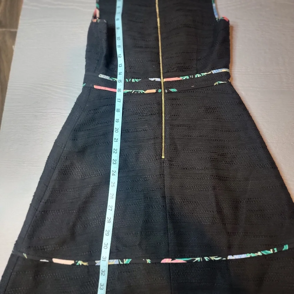 ♡ Kate spade Black Sleeveless Fit-and-Flare Dress with Floral Details B-18